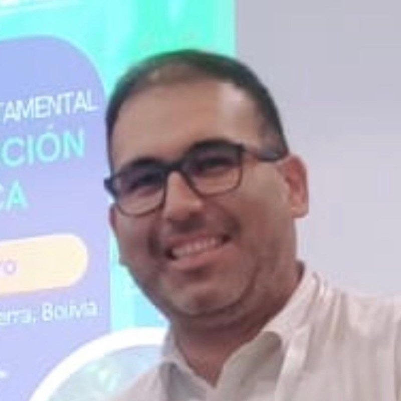 Dr. Diego Rubén Salinas Encinas